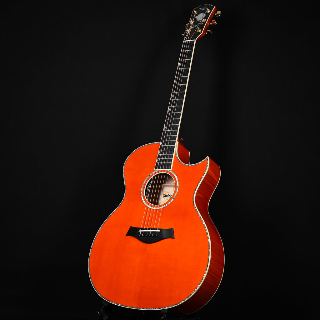 Taylor Doyle Dykes Signature Model w/ Sitka Spruce Top & Big Leaf Maple Back and Sides Acoustic/ Electric- Translucent Orange 2026 (1203066085)