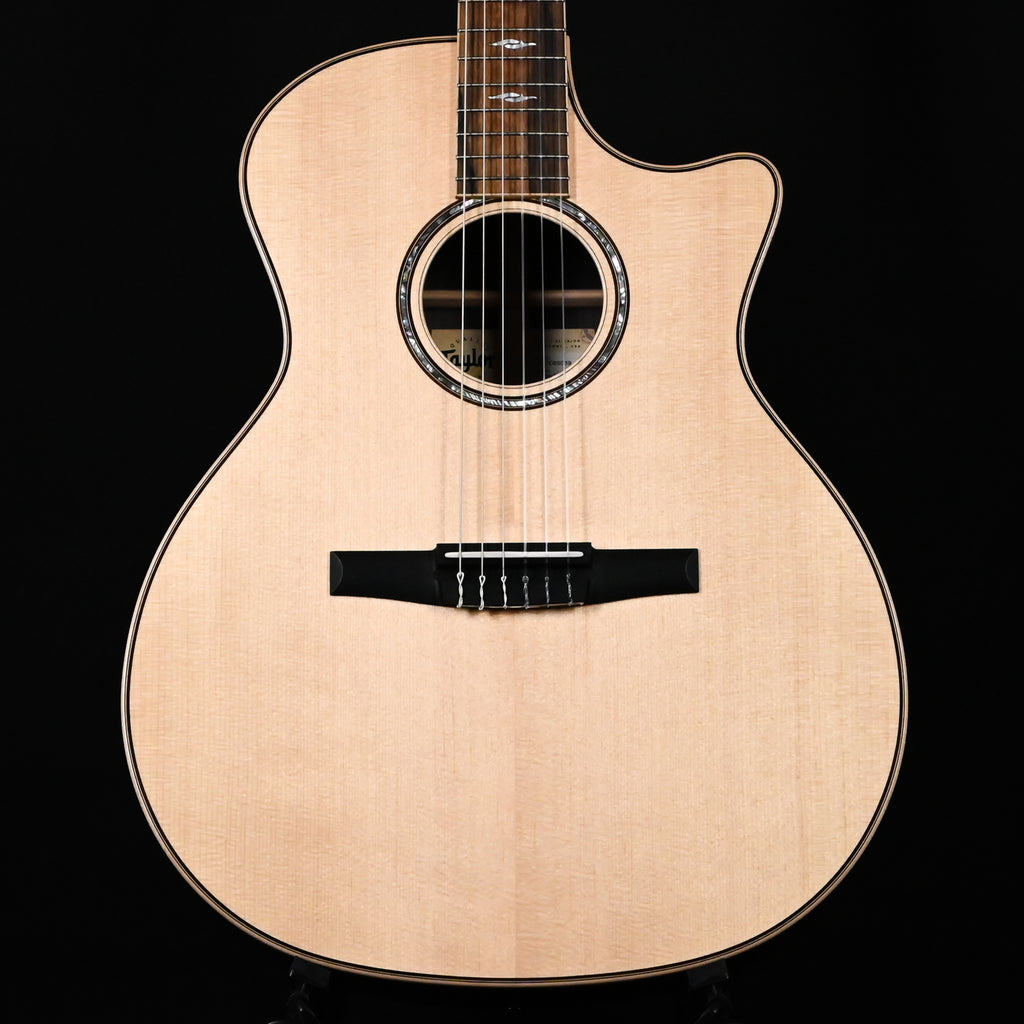 Taylor 814ce-N w/ Sitka Spruce Top & Indian Rosewood Back and Sides Acoustic/ Electric Guitar- Natural 2025 (1210085039)