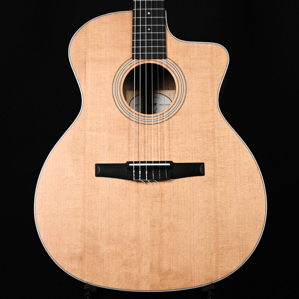 Taylor 214ce-N Nylon-string Acoustic/ Electric Guitar - Natural 2026 (2202166525)