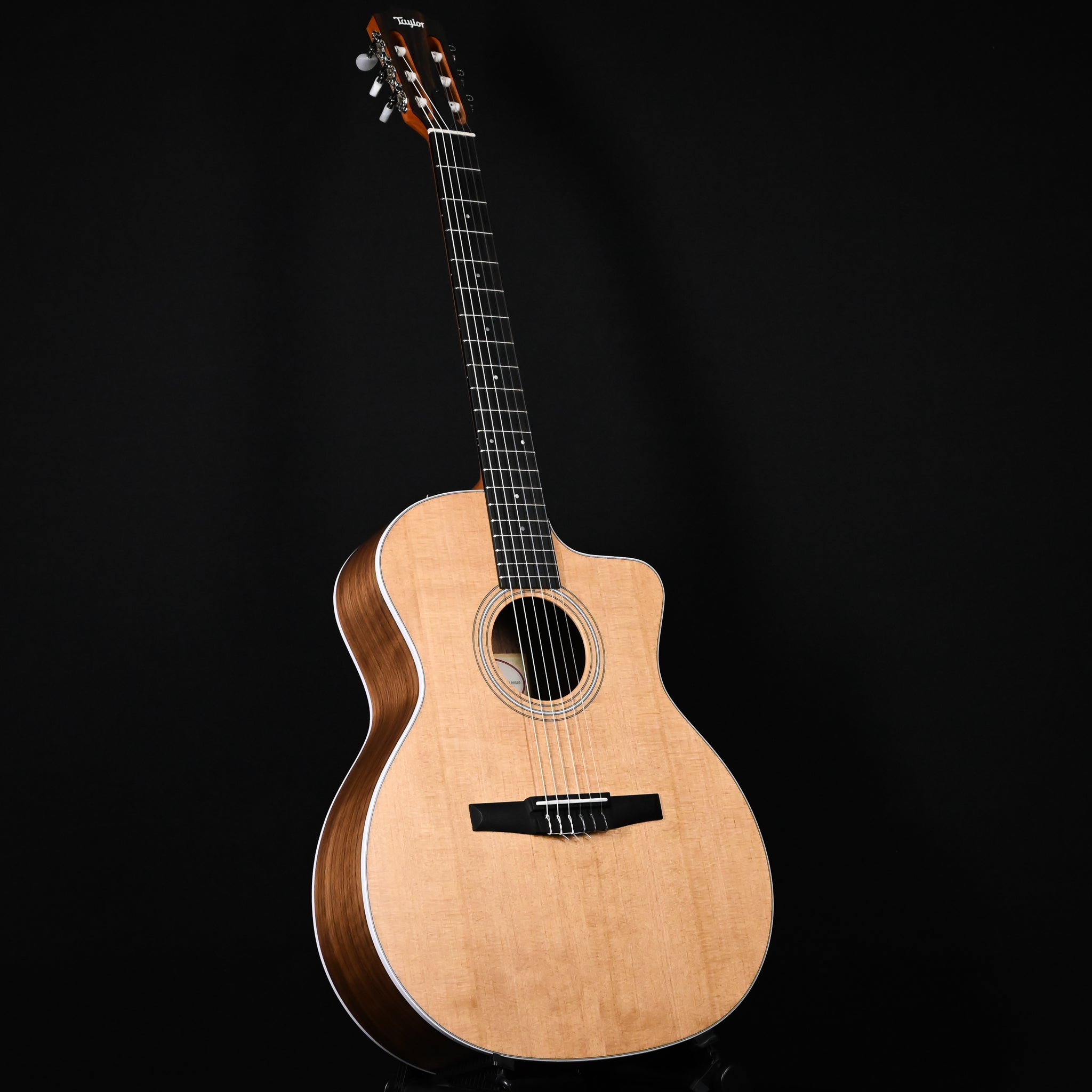 Taylor 214ce-N Nylon-string Acoustic/ Electric Guitar - Natural 2026 (2202166525)