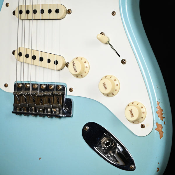 Fender Custom Shop Limited Edition '57 Stratocaster Relic- Faded Aged Daphne Blue 2023 (CZ570842)