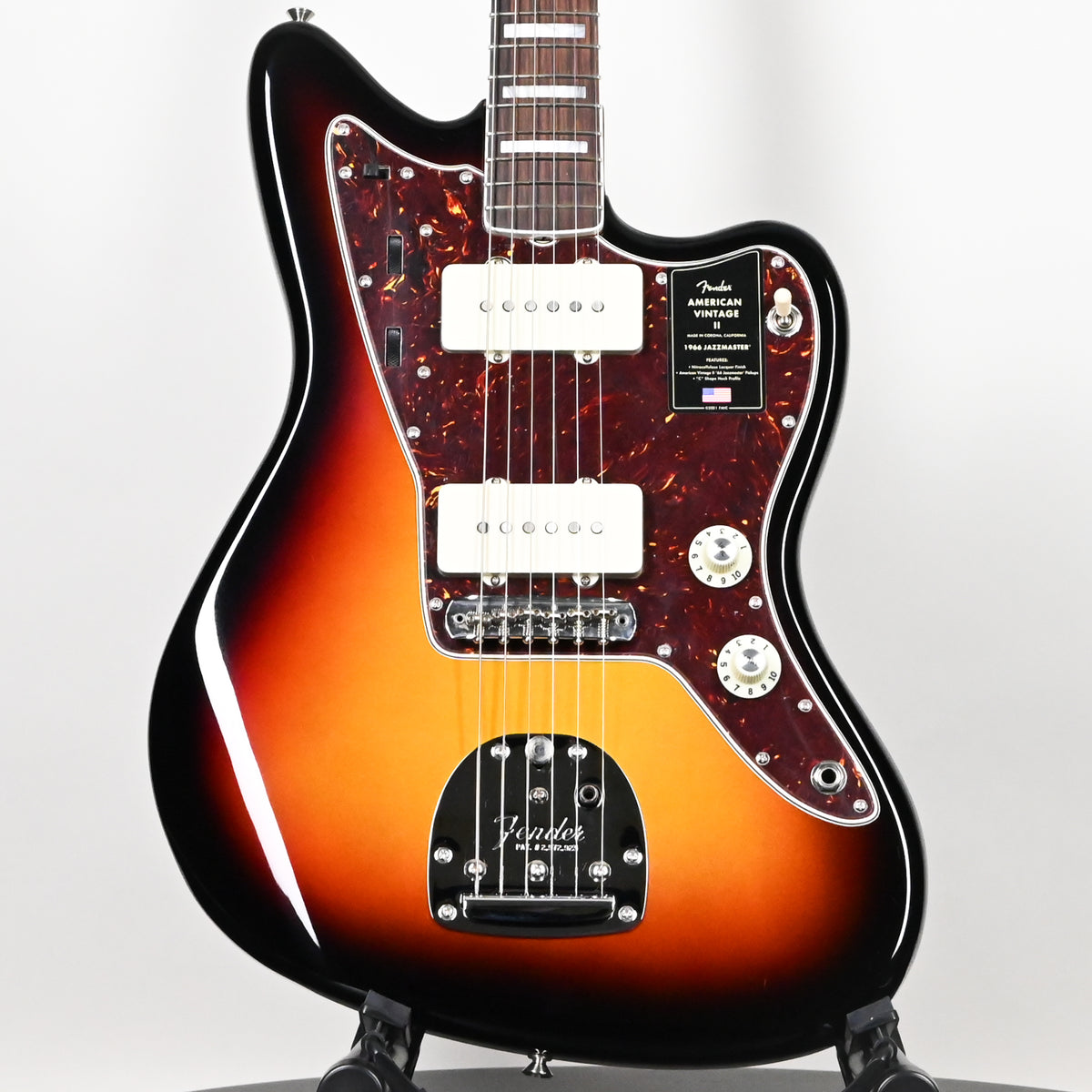Fender American Vintage II 1966 Jazzmaster- 3 Color Sunburst 2025 (V2554361) Used-Mint