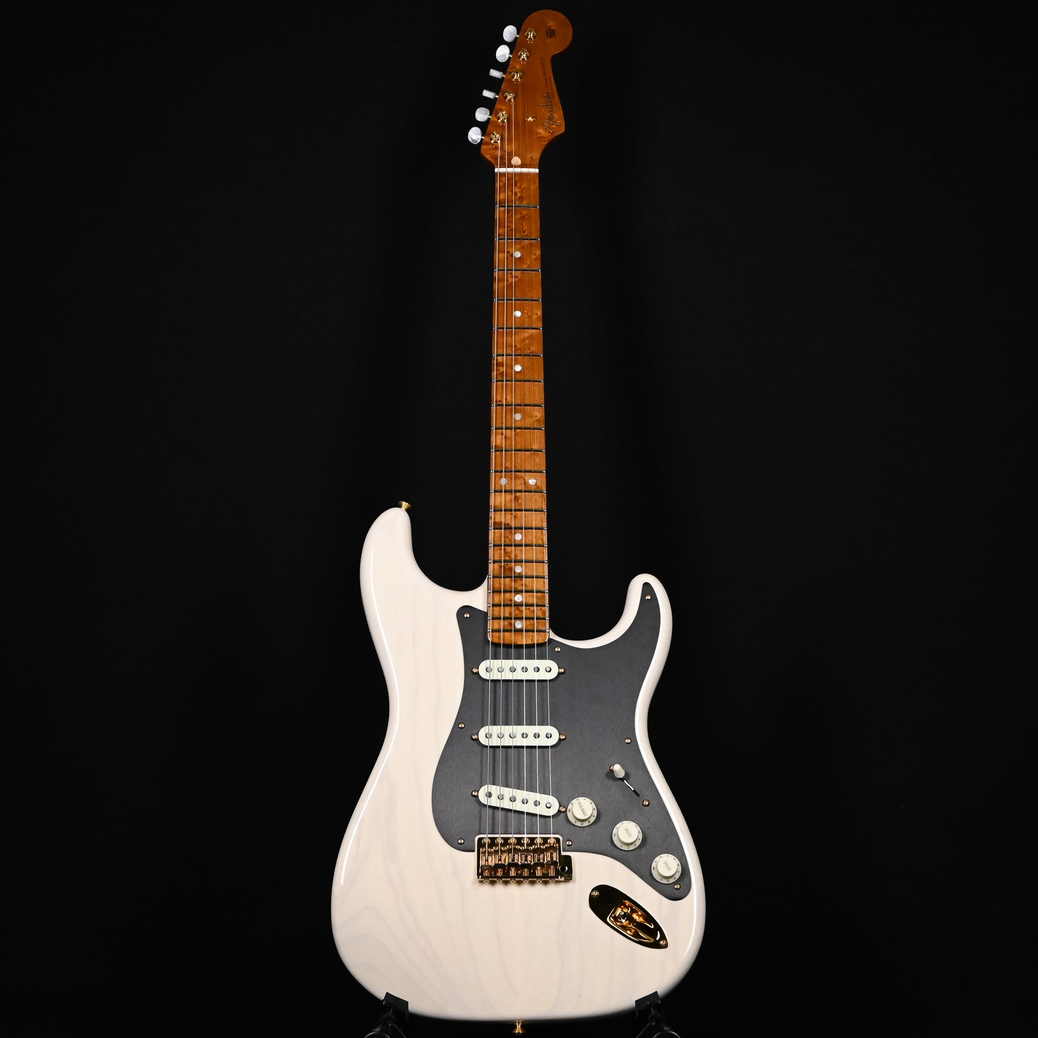 Fender Custom Shop American Custom Stratocaster NOS- Aged White Blonde 2026 (XN18528)