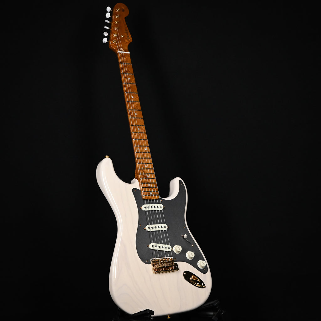 Fender Custom Shop American Custom Stratocaster NOS- Aged White Blonde 2026 (XN18528)
