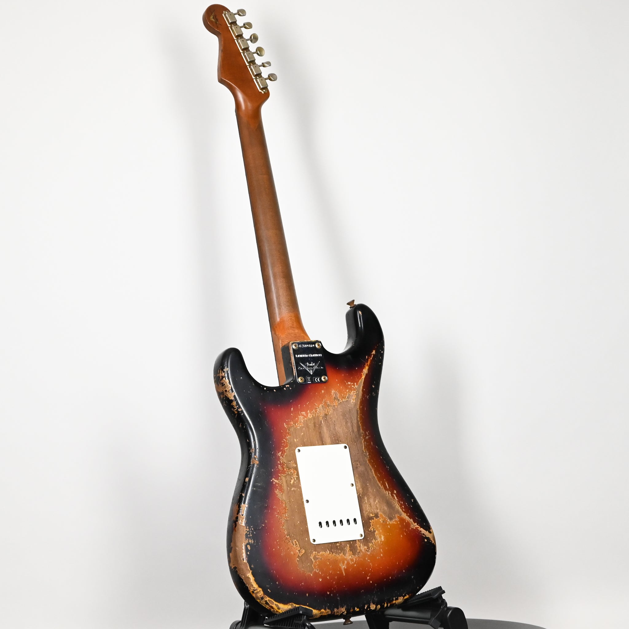 Fender Custom Shop Limited Edition Roasted '61 Stratocaster Super Heavy Relic- Aged 3 Color Sunburst 2026 (CZ589469)