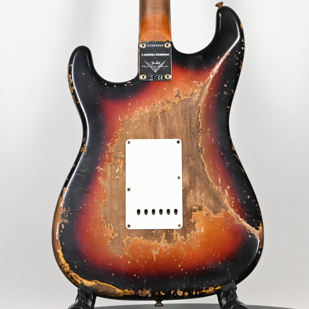 Fender Custom Shop Limited Edition Roasted '61 Stratocaster Super Heavy Relic- Aged 3 Color Sunburst 2026 (CZ589469)