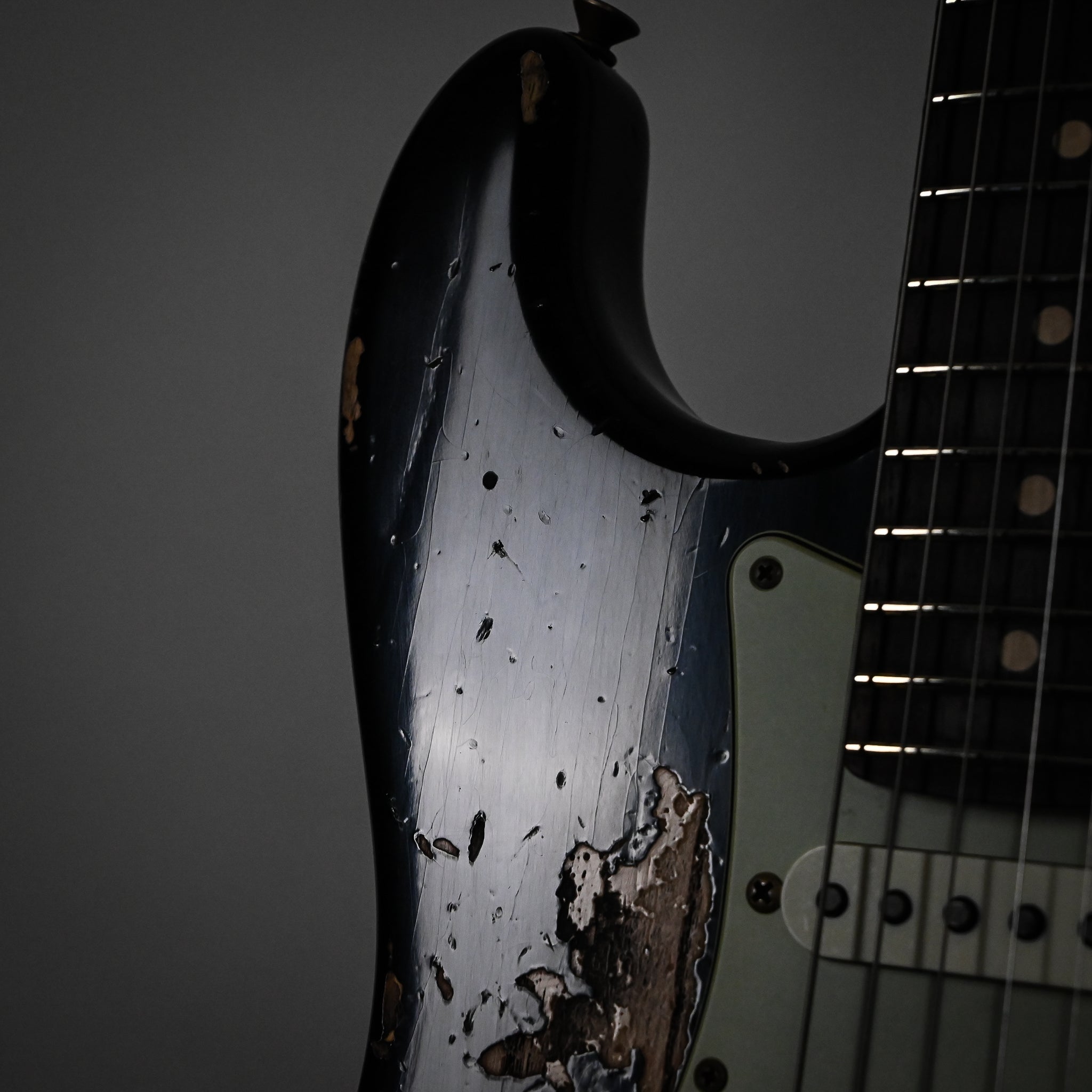 Fender Custom Shop '62 Stratocaster HSS w/ Ash Body, Heavy Relic- Black 2026 (R147699)