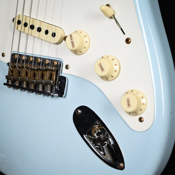 Fender Custom Shop Limited-Edition 1957 Stratocaster Journeyman Relic - Aged Sonic Blue (CZ581086)