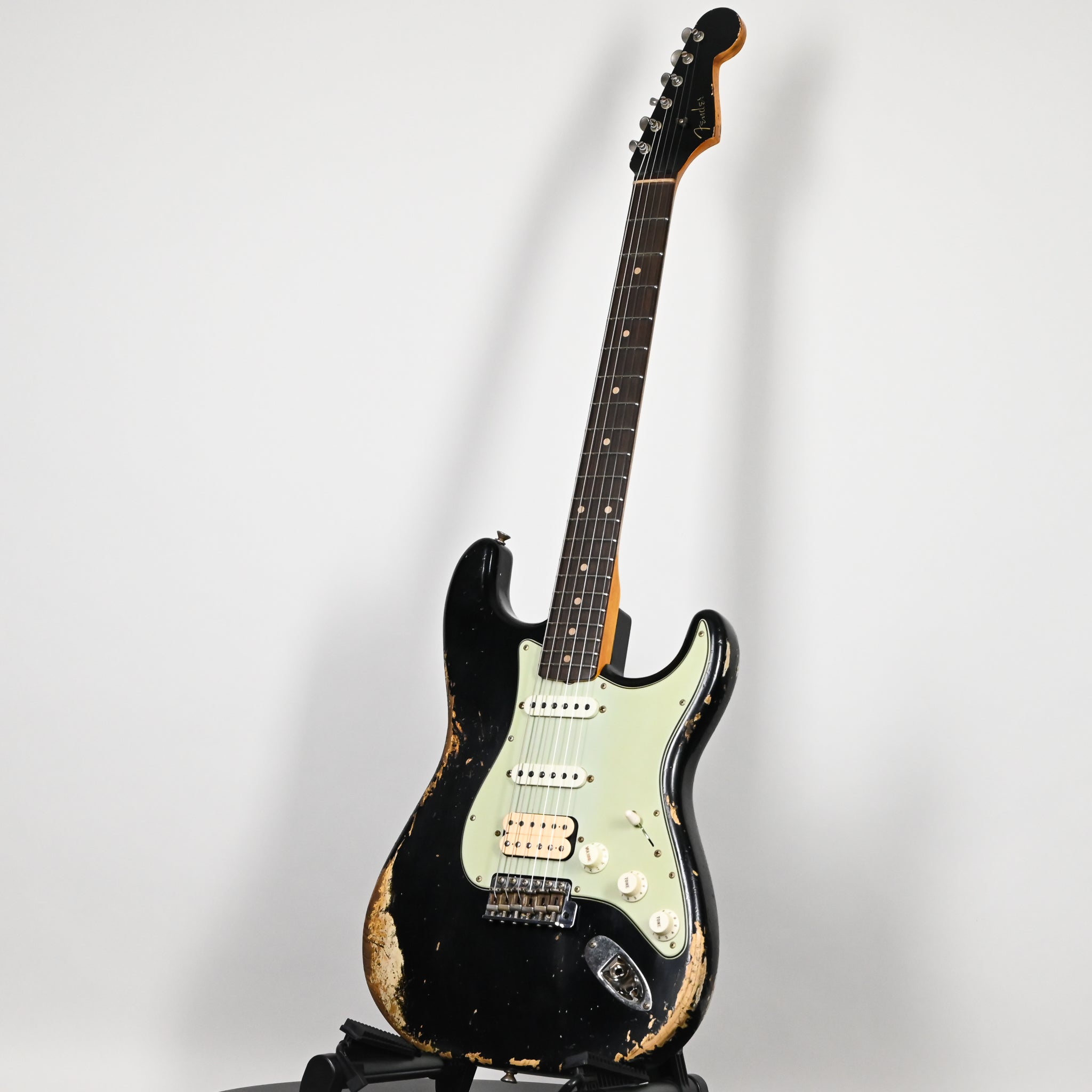 Fender Custom Shop '62 Stratocaster HSS w/ Painted Headcap, Heavy Relic- Black 2026 (R149026)