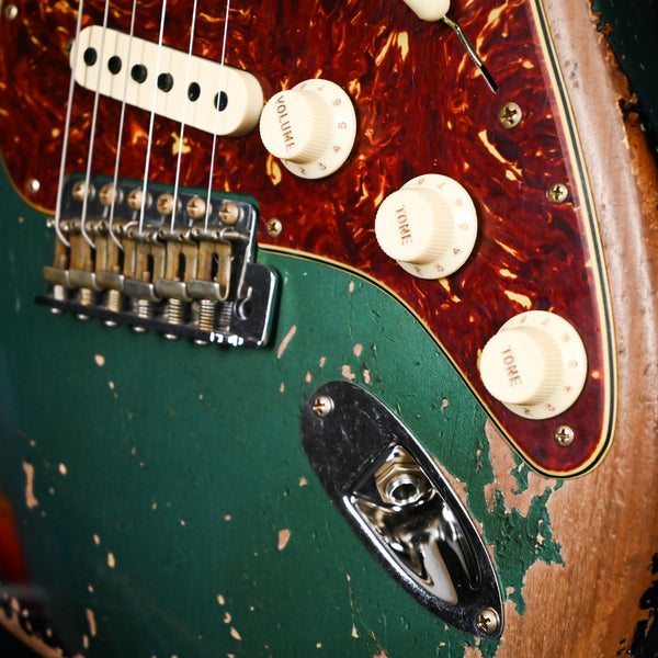 Fender Custom Shop Limited Edition Roasted 1961 Strat Super Heavy Relic- Aged Sherwood Green/ 3-Tone Sunburst (CZ580638)