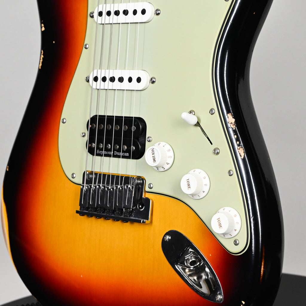 Fender Custom Shop Deluxe Stratocaster w/ Seymour Duncan SH4B Humbucker, Relic/ Closet Classic Hardware- 3 Color Sunburst 2026 (R148135)