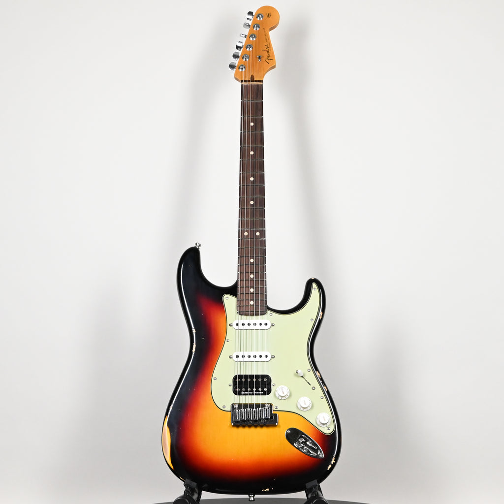 Fender Custom Shop Deluxe Stratocaster w/ Seymour Duncan SH4B Humbucker, Relic/ Closet Classic Hardware- 3 Color Sunburst 2026 (R148135)