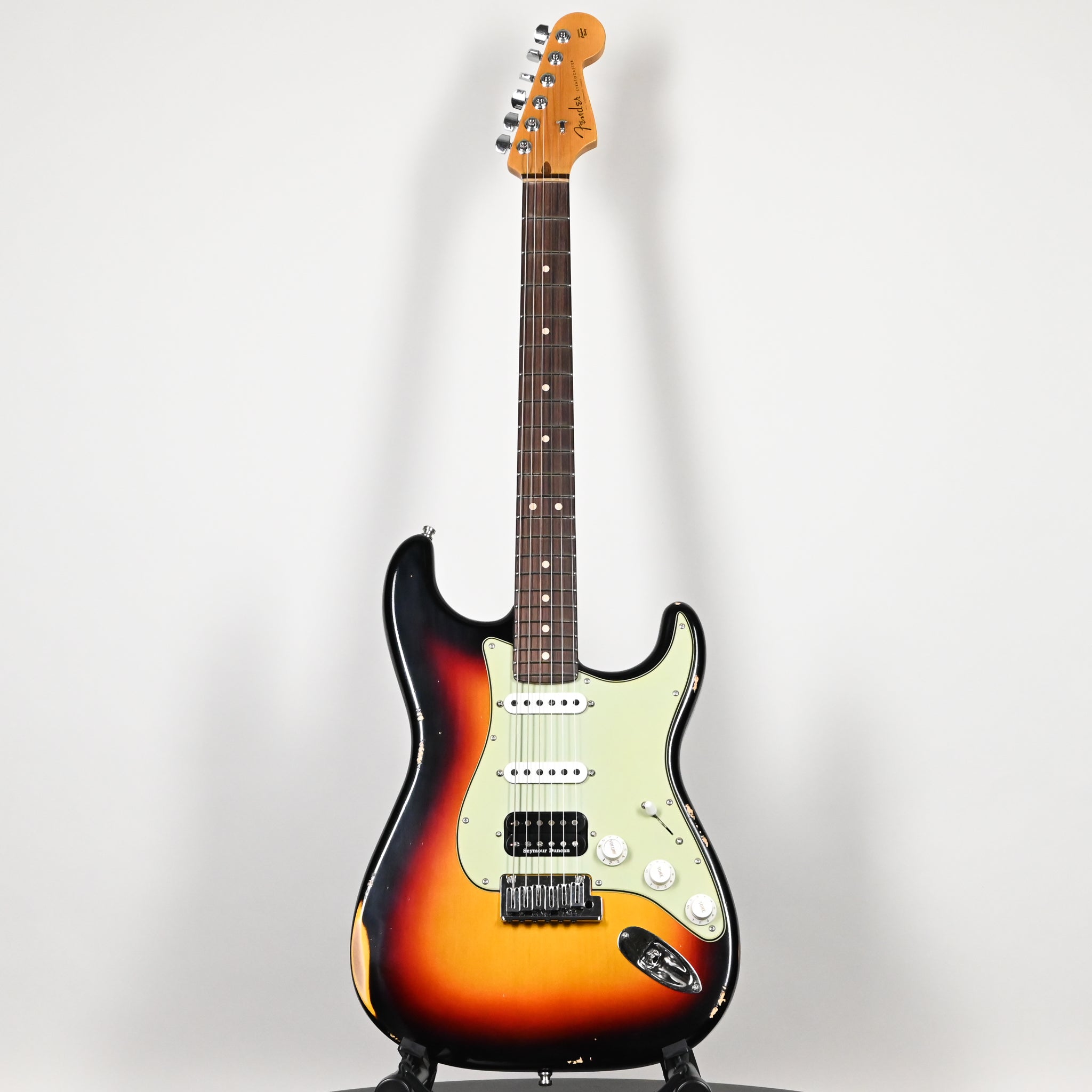 Fender Custom Shop Deluxe Stratocaster w/ Seymour Duncan SH4B Humbucker, Relic/ Closet Classic Hardware- 3 Color Sunburst 2026 (R148135)