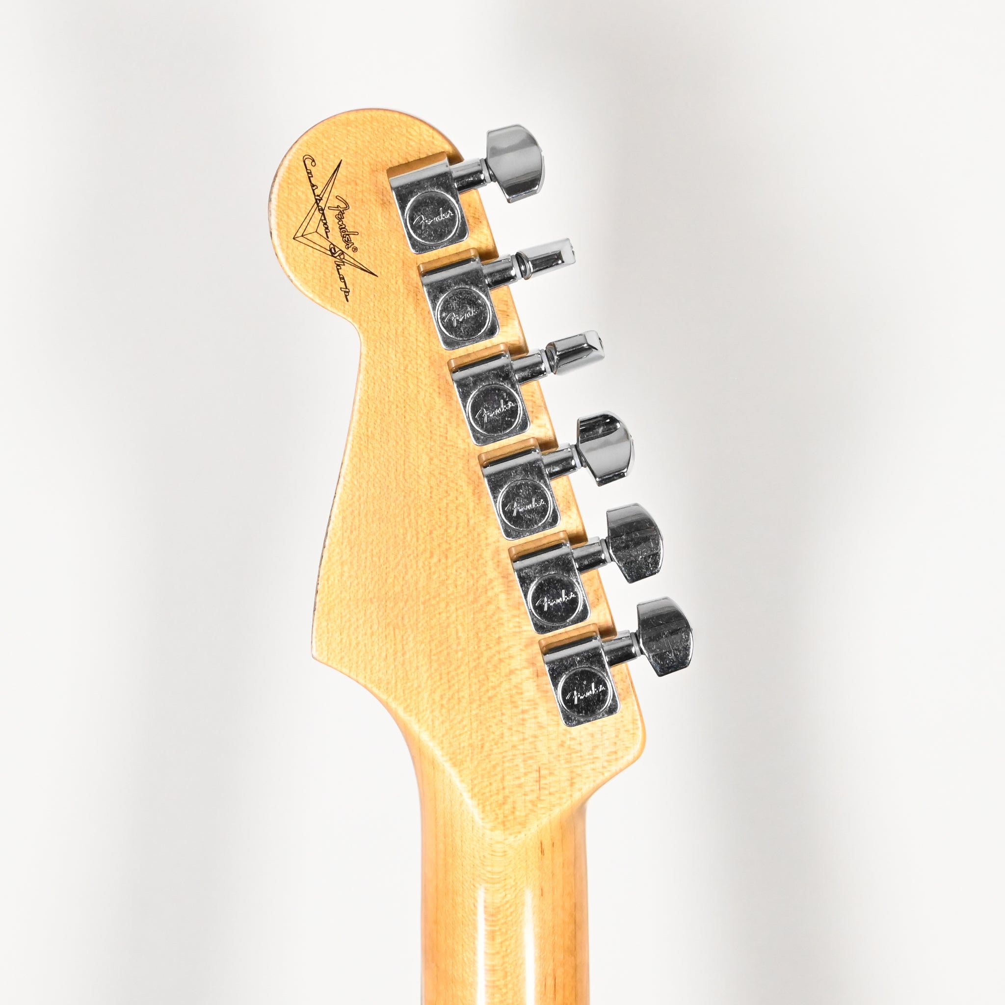 Fender Custom Shop Deluxe Stratocaster w/ Seymour Duncan SH4B Humbucker, Relic/ Closet Classic Hardware- 3 Color Sunburst 2026 (R148135)
