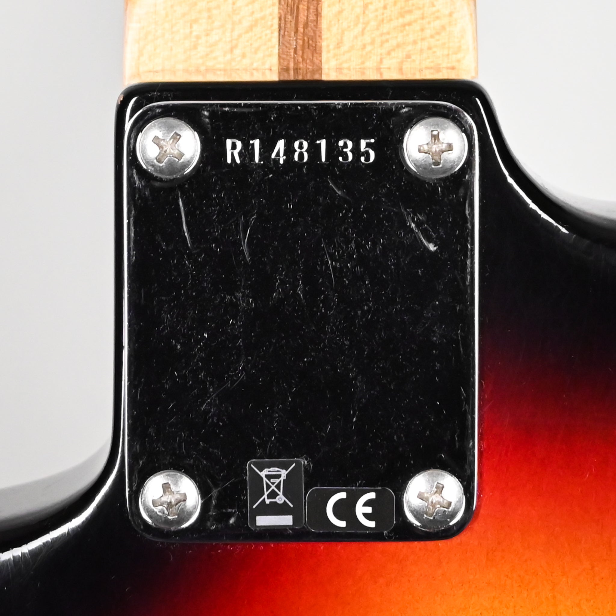 Fender Custom Shop Deluxe Stratocaster w/ Seymour Duncan SH4B Humbucker, Relic/ Closet Classic Hardware- 3 Color Sunburst 2026 (R148135)