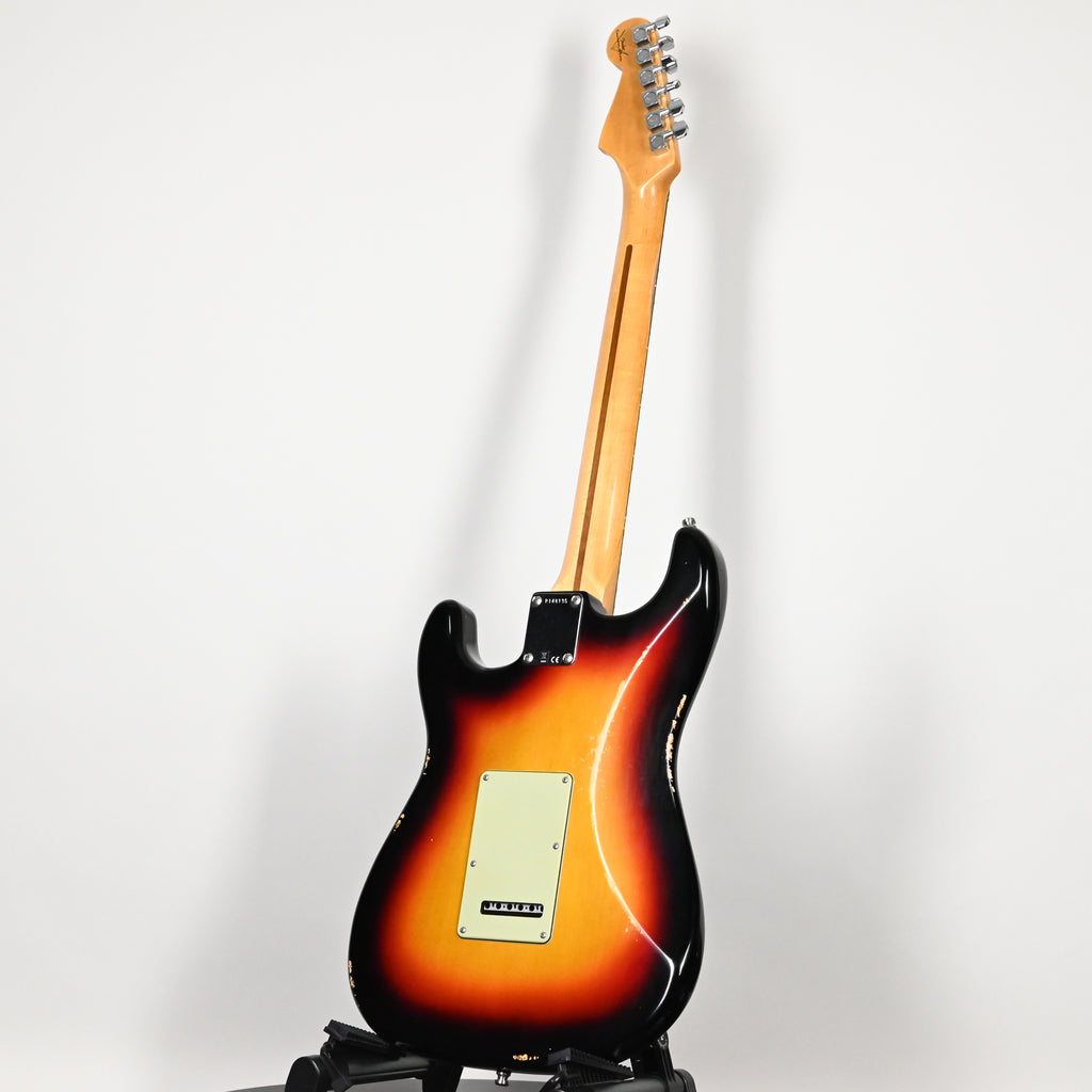 Fender Custom Shop Deluxe Stratocaster w/ Seymour Duncan SH4B Humbucker, Relic/ Closet Classic Hardware- 3 Color Sunburst 2026 (R148135)