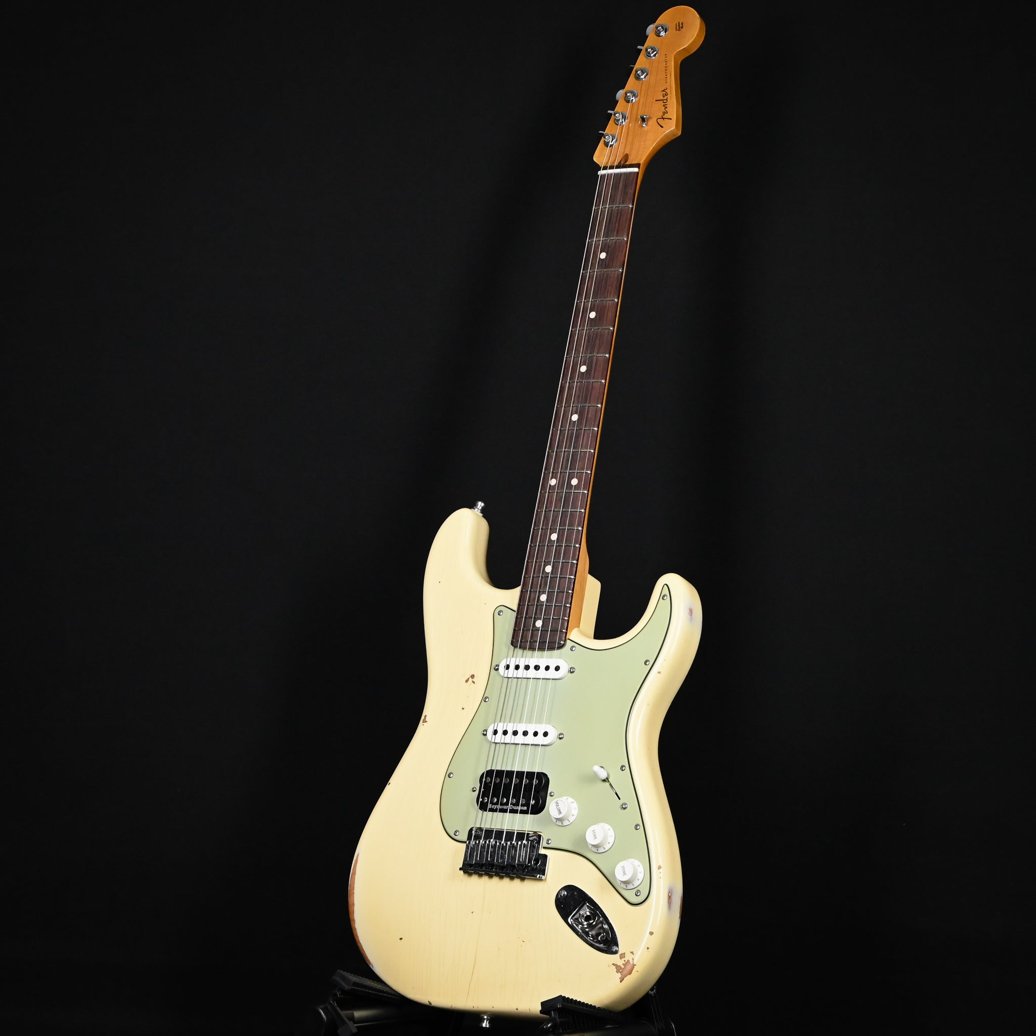 Fender Custom Shop Deluxe Stratocaster w/ Seymour Duncan SH4B Humbucker, Relic/ Closet Classic Hardware- Aged Vintage White 2026 (R147873)