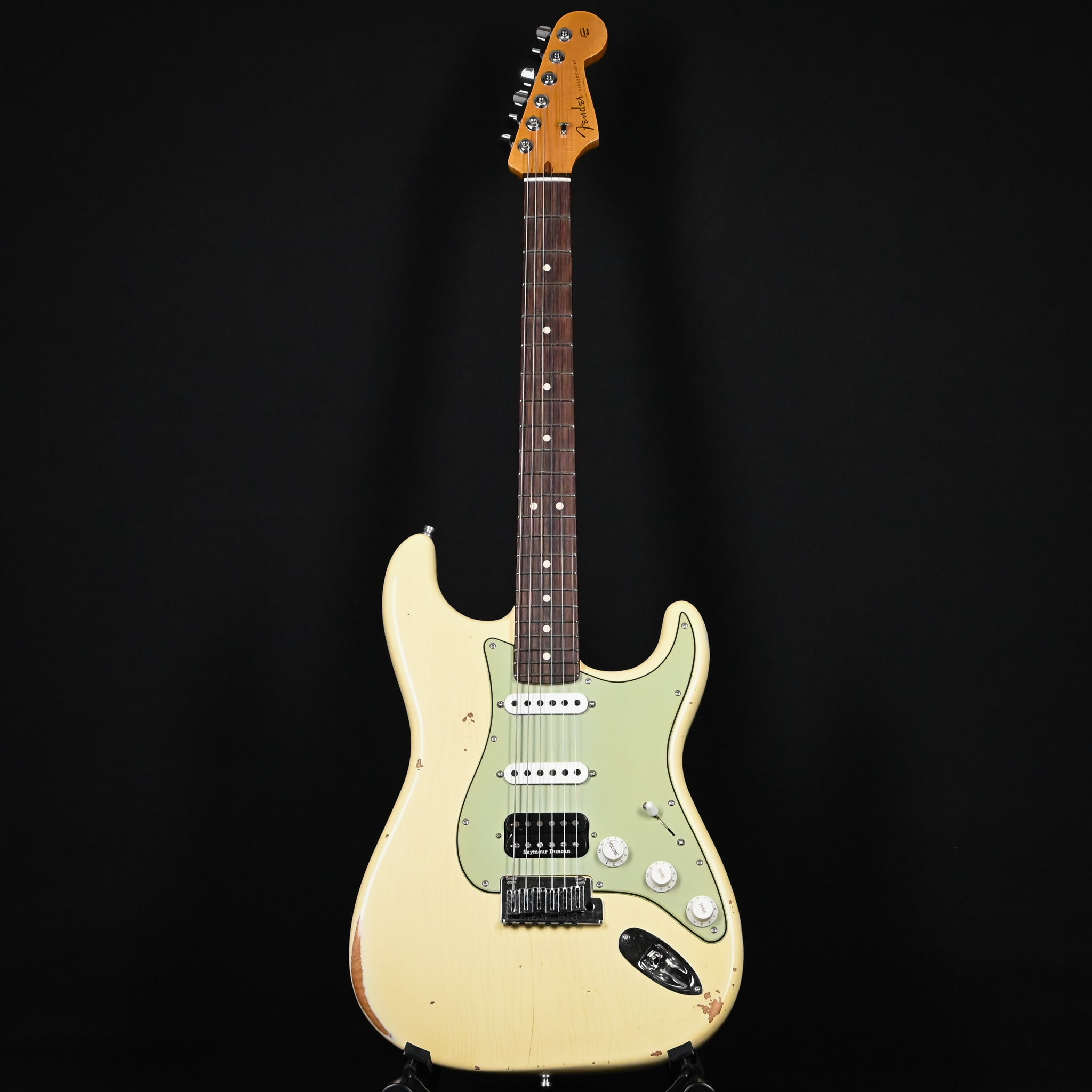 Fender Custom Shop Deluxe Stratocaster w/ Seymour Duncan SH4B Humbucker, Relic/ Closet Classic Hardware- Aged Vintage White 2026 (R147873)