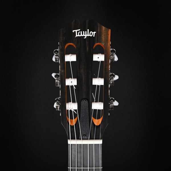 Taylor 212ce-N Plus Grand Concert Nylon String- Natural (2208214238)