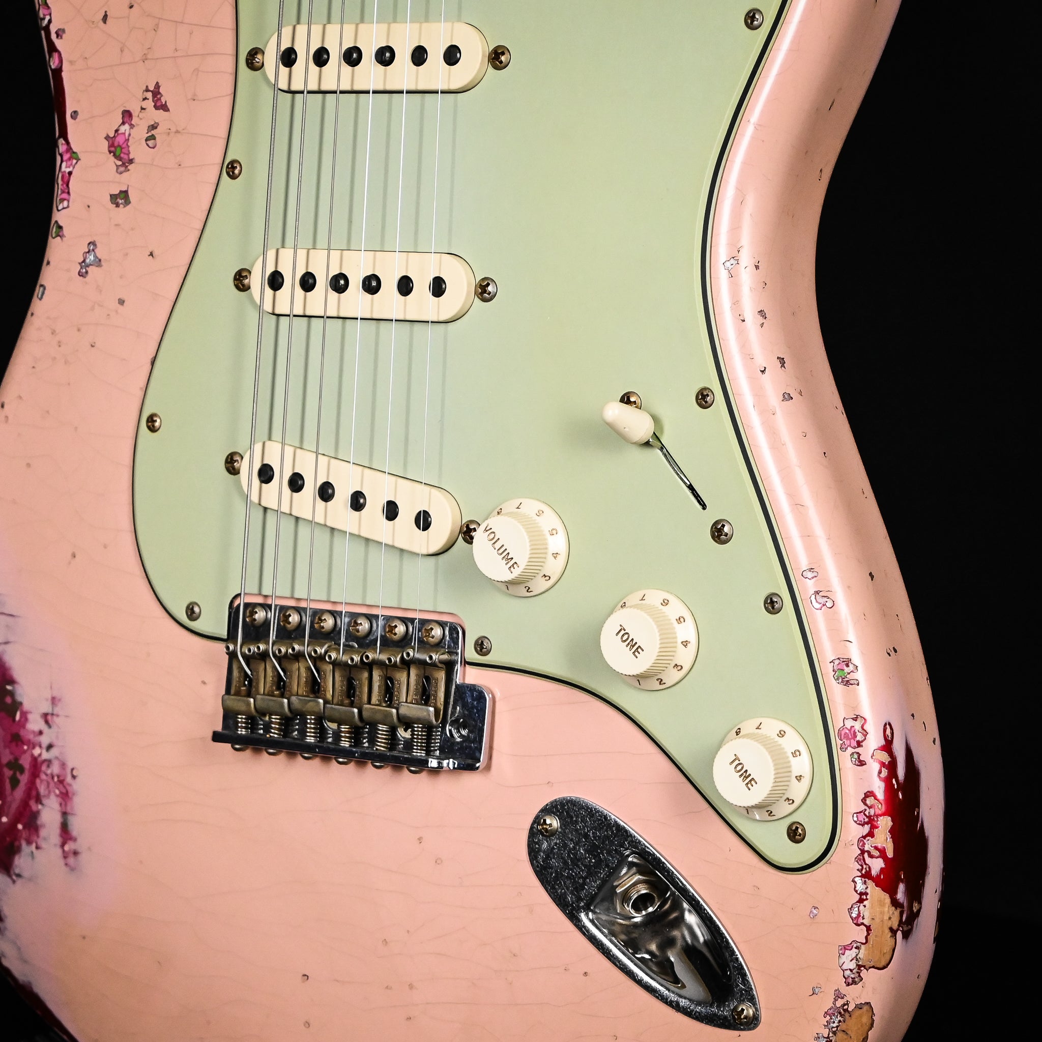 Fender Custom Shop 1962 Stratocaster w/ Josefina Handwound Pickups, Heavy Relic- Aged Shell Pink/ Pink Paisley 2025 (R148904)