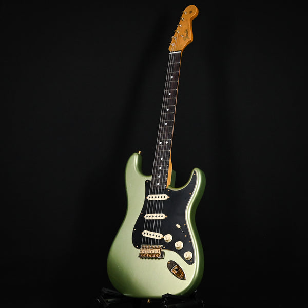 Fender Custom Shop Limited-Edition '65 Dual-Mag Strat Journeyman Relic- Aged Sage Green Metallic (CZ570850)