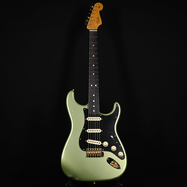 Fender Custom Shop Limited-Edition '65 Dual-Mag Strat Journeyman Relic- Aged Sage Green Metallic (CZ570850)