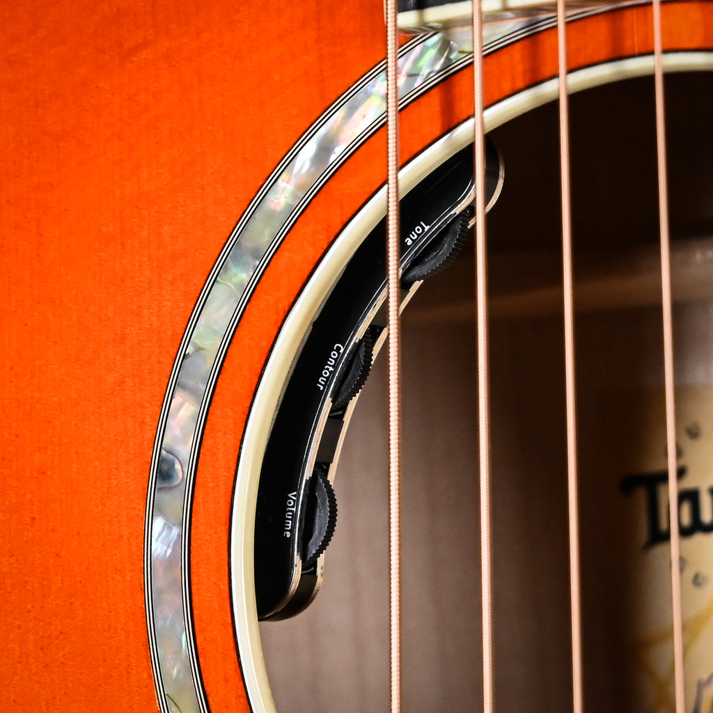 Taylor Doyle Dykes Signature Model w/ Sitka Spruce Top & Big Leaf Maple Back and Sides Acoustic/ Electric- Translucent Orange 2026 (1203096084)