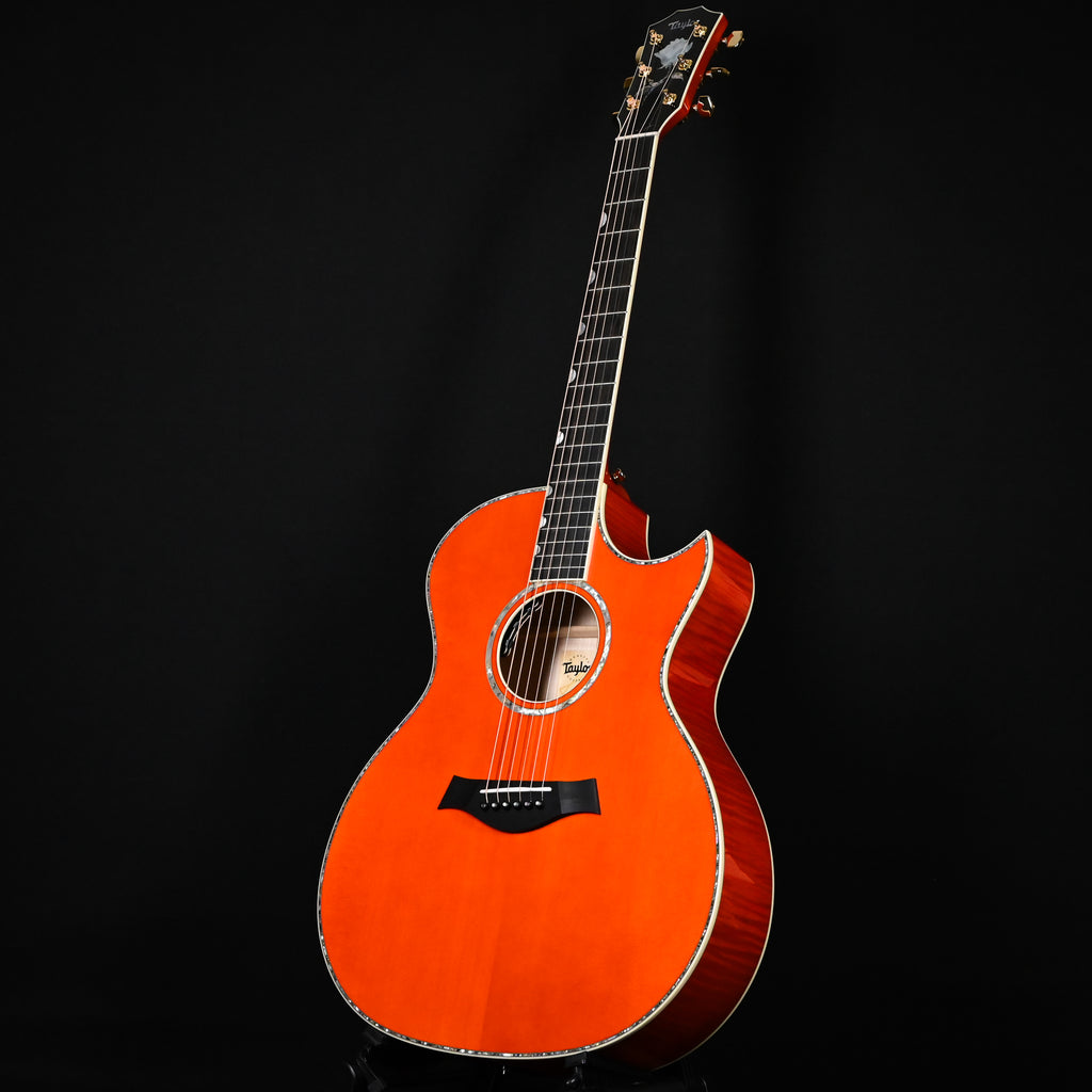 Taylor Doyle Dykes Signature Model w/ Sitka Spruce Top & Big Leaf Maple Back and Sides Acoustic/ Electric- Translucent Orange 2026 (1203096084)