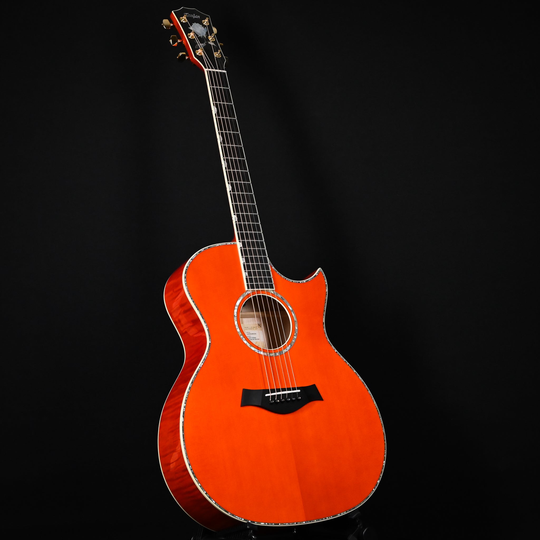 Taylor Doyle Dykes Signature Model w/ Sitka Spruce Top & Big Leaf Maple Back and Sides Acoustic/ Electric- Translucent Orange 2026 (1203096084)