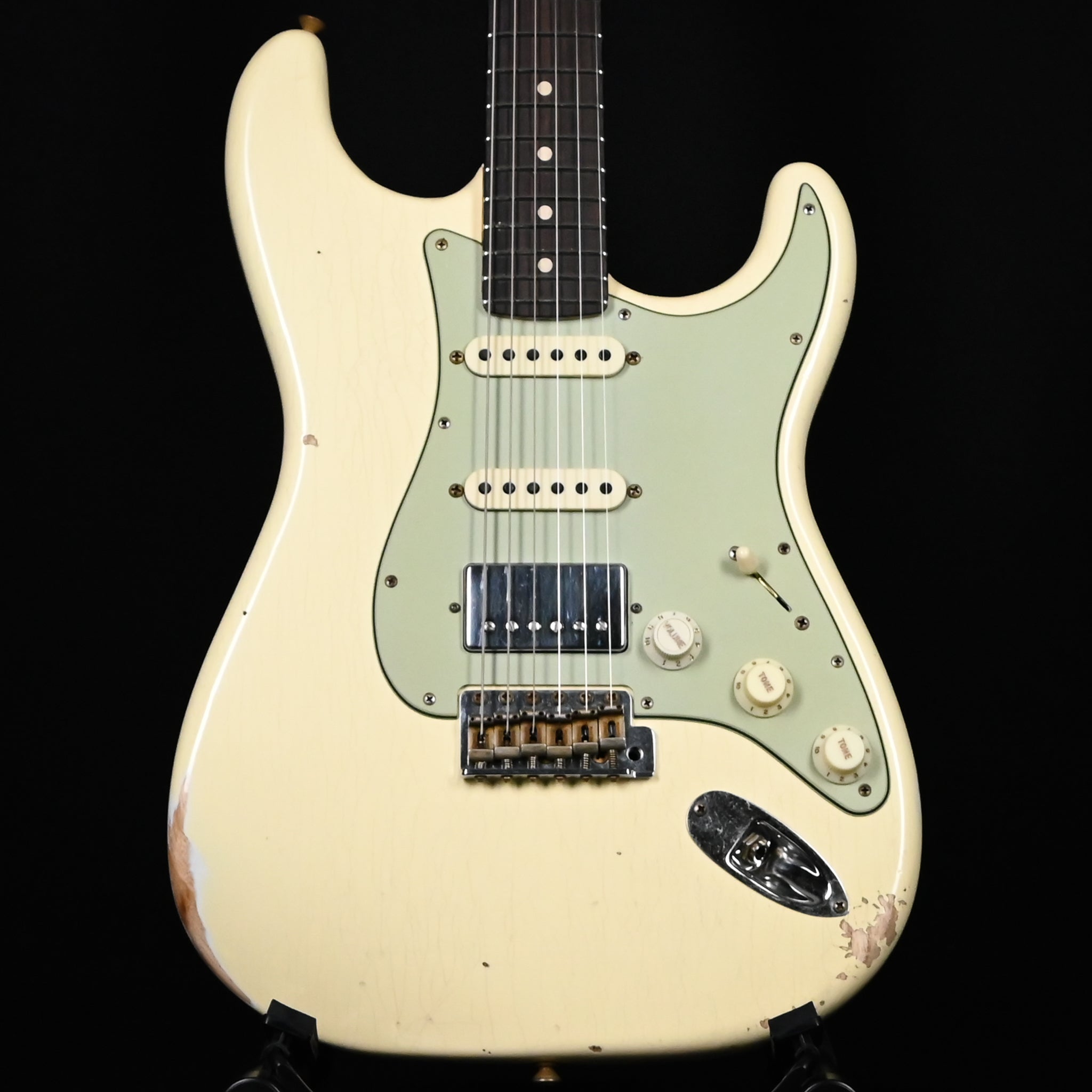 Fender Custom Shop '62 Stratocaster HSS w/ Ash Body, Relic- Vintage White 2026 (R150846)