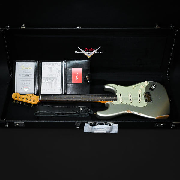 Fender Custom Shop Limited Edition Fat '59 Stratocaster Relic- Faded Aged Inca Silver 2024 (CZ583496)