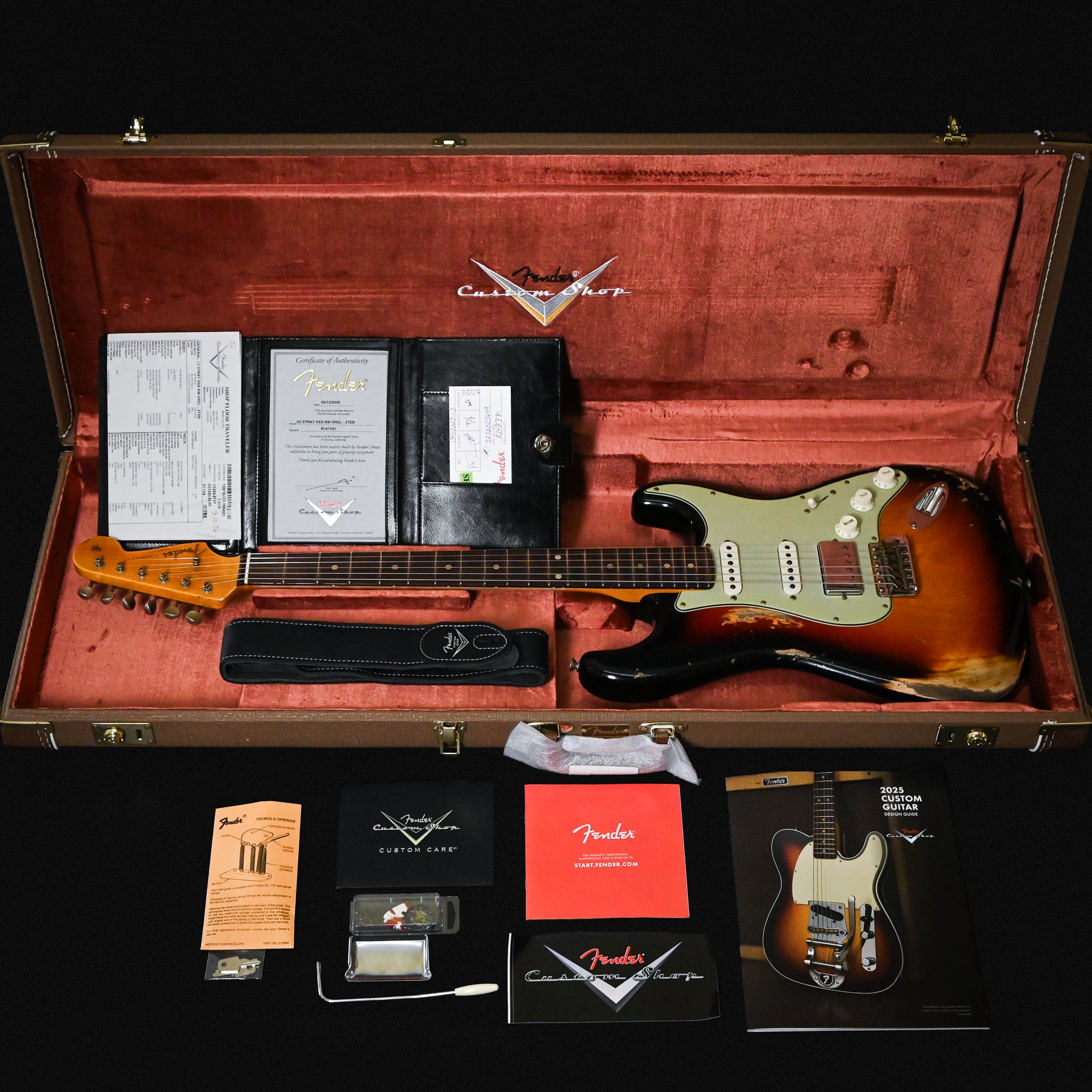Fender Custom Shop '62 Stratocaster HSS w/ Ash Body, Heavy Relic- 3 Color Sunburst 2026 (R147781)