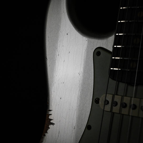 Fender Custom Shop Limited Edition Fat '59 Stratocaster Relic- Faded Aged Inca Silver 2024 (CZ583496)