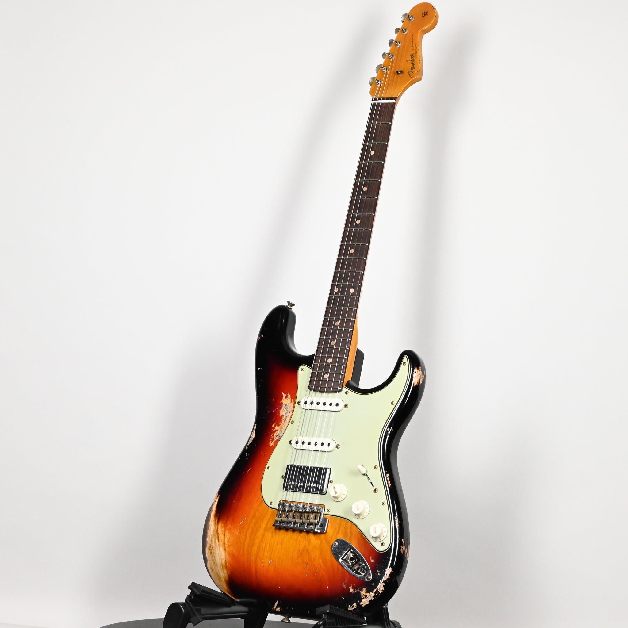 Fender Custom Shop '62 Stratocaster HSS w/ Ash Body, Heavy Relic- 3 Color Sunburst 2026 (R147781)