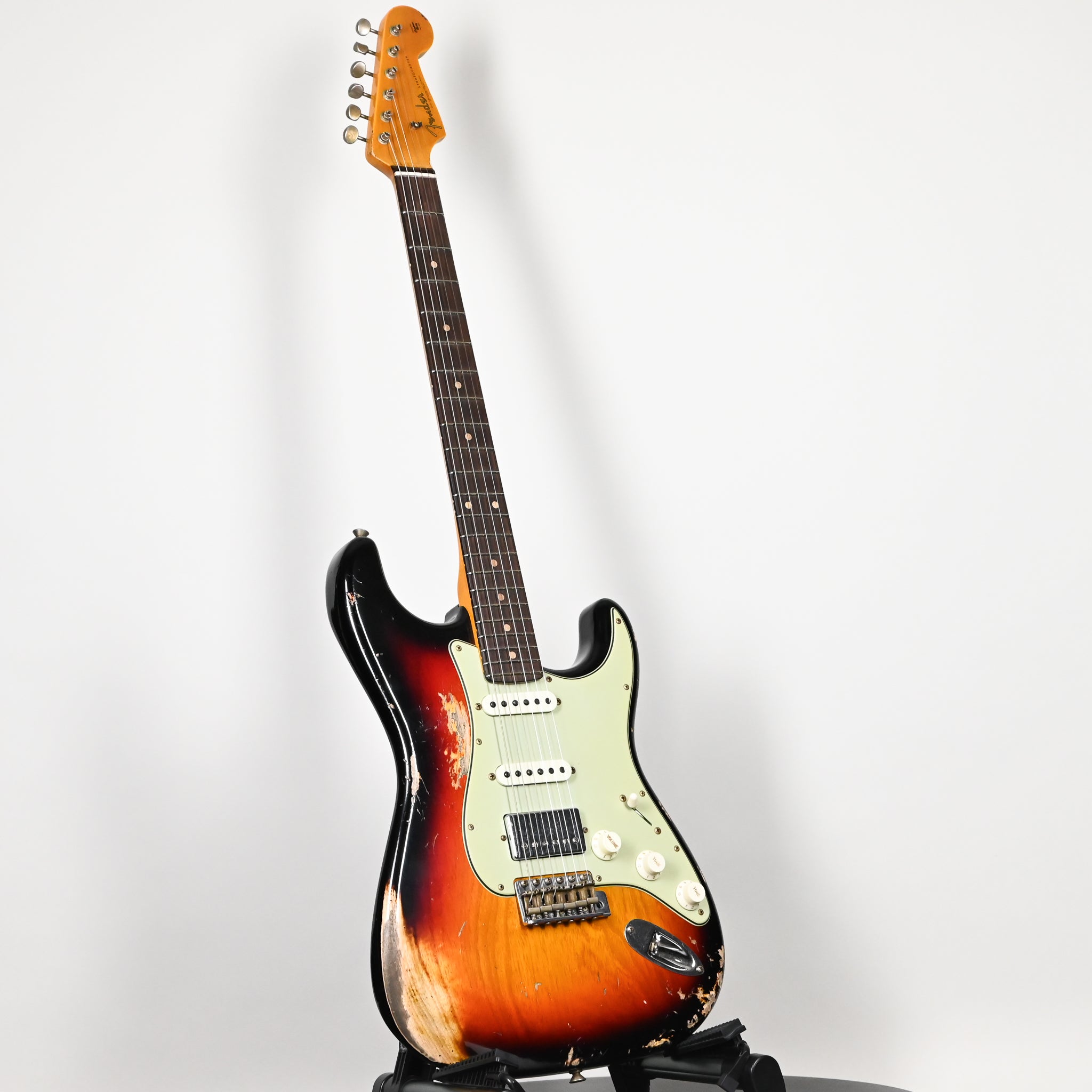 Fender Custom Shop '62 Stratocaster HSS w/ Ash Body, Heavy Relic- 3 Color Sunburst 2026 (R147781)