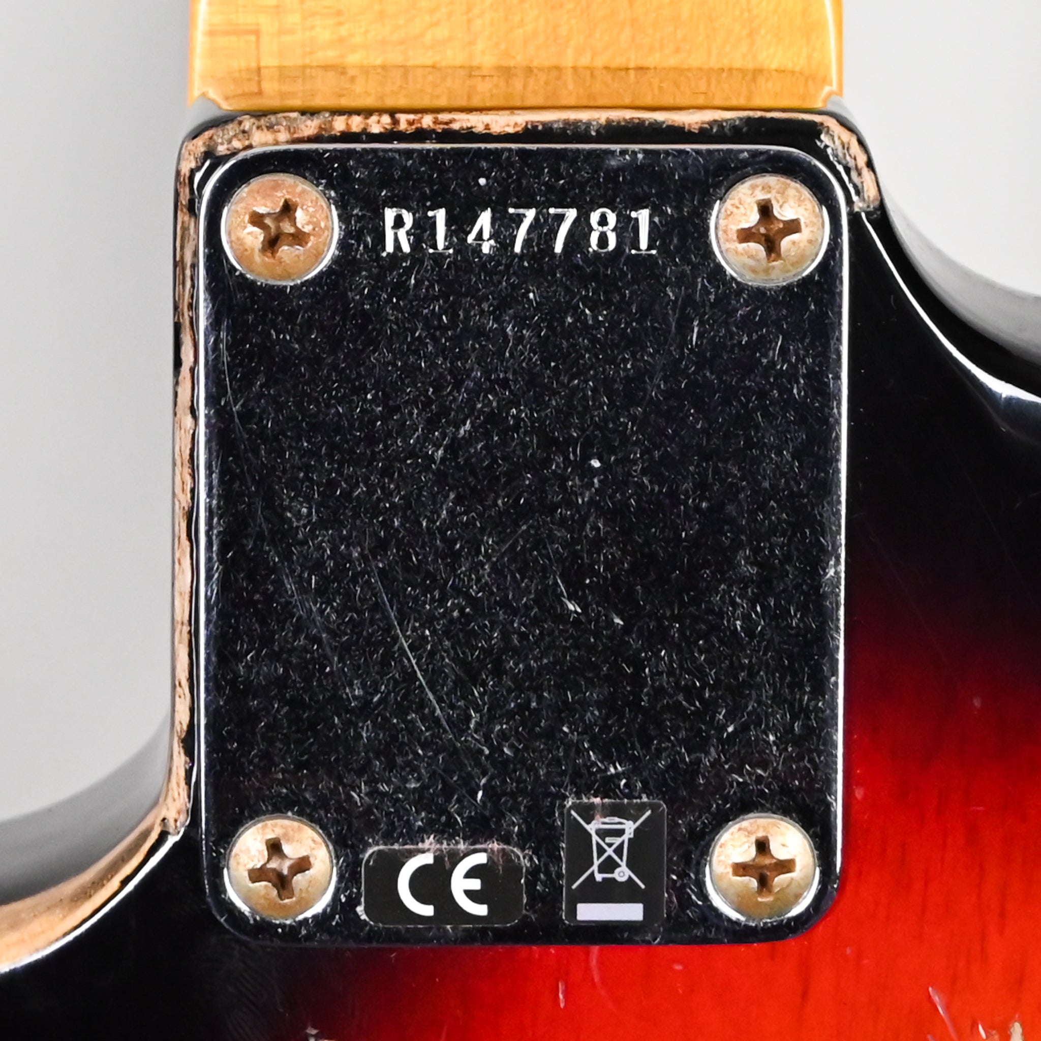 Fender Custom Shop '62 Stratocaster HSS w/ Ash Body, Heavy Relic- 3 Color Sunburst 2026 (R147781)