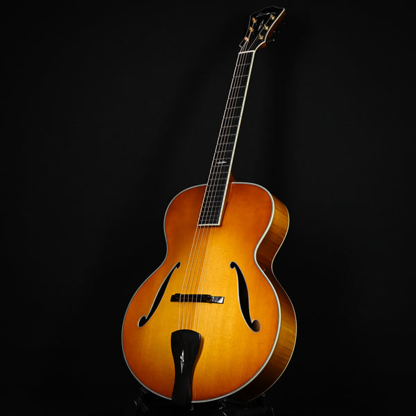 Eastman AR805-GB Acoustic Archtop- Gold Burst 2024 (L2400172)