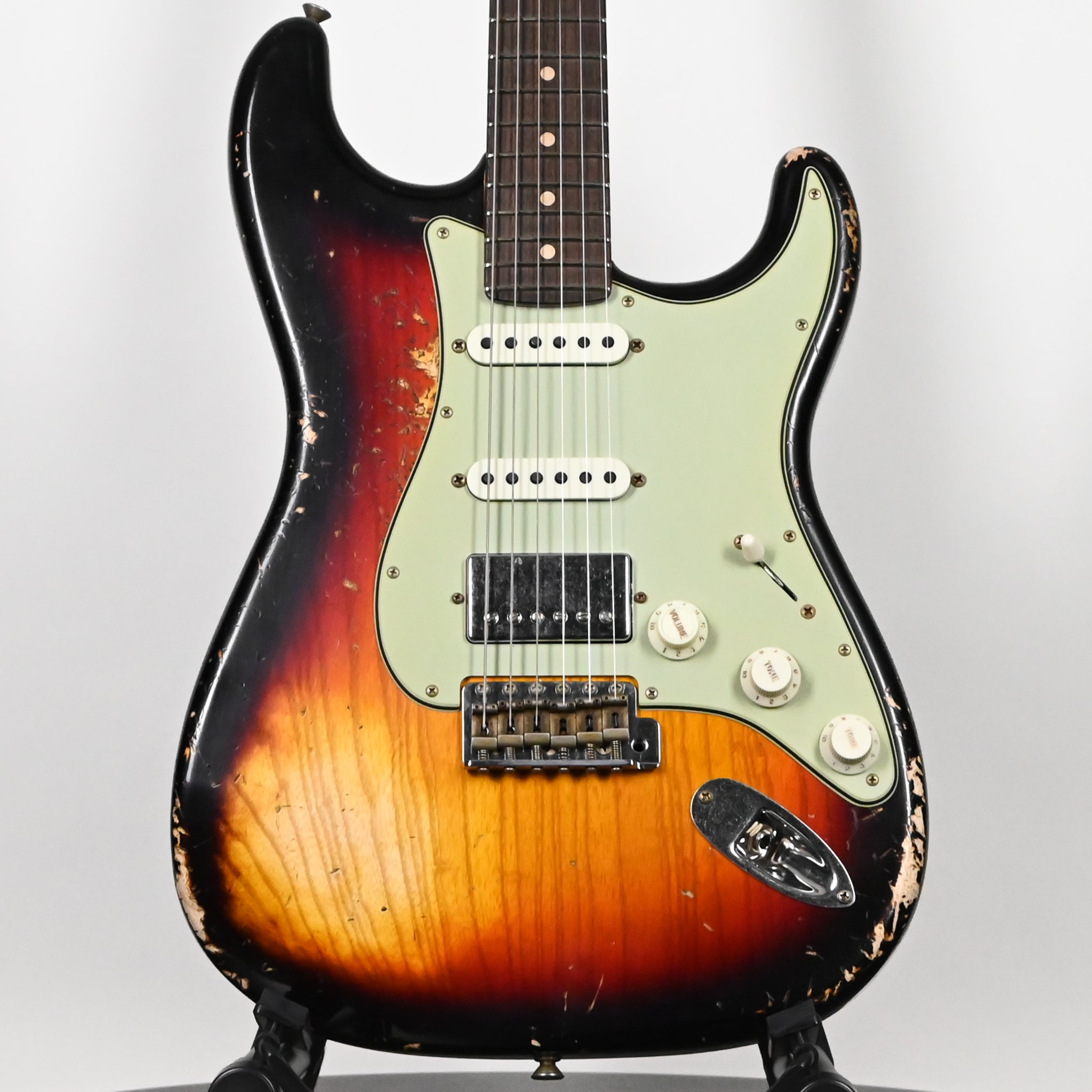 Fender Custom Shop '62 Stratocaster HSS w/ Ash Body, Heavy Relic- 3 Color Sunburst 2026 (R148461)