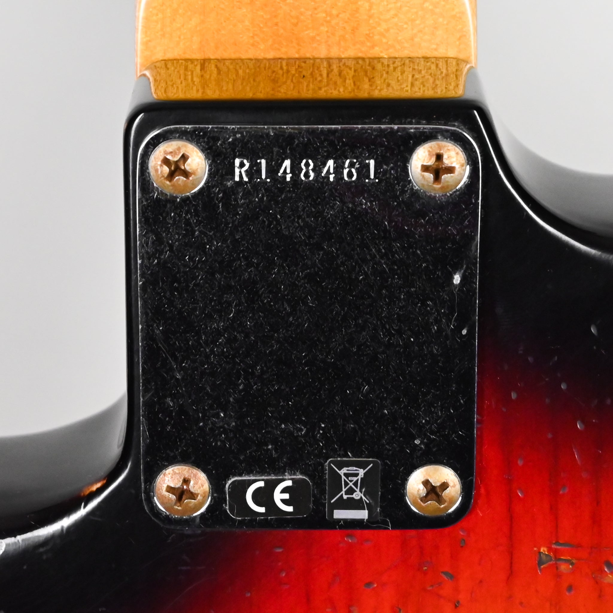 Fender Custom Shop '62 Stratocaster HSS w/ Ash Body, Heavy Relic- 3 Color Sunburst 2026 (R148461)