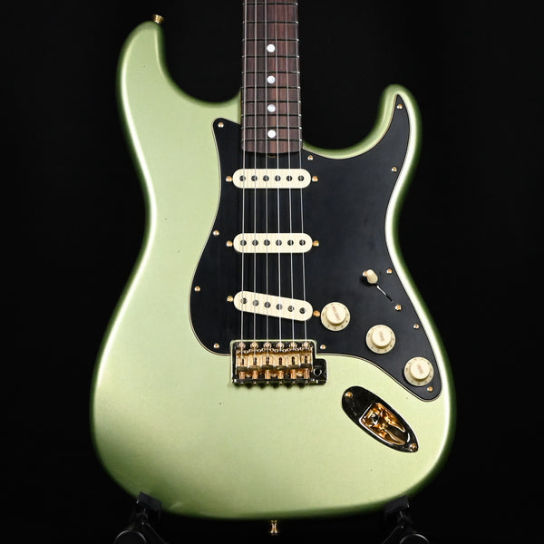 Fender Custom Shop Limited-Edition '65 Dual-Mag Strat Journeyman Relic- Aged Sage Green Metallic (CZ570830)