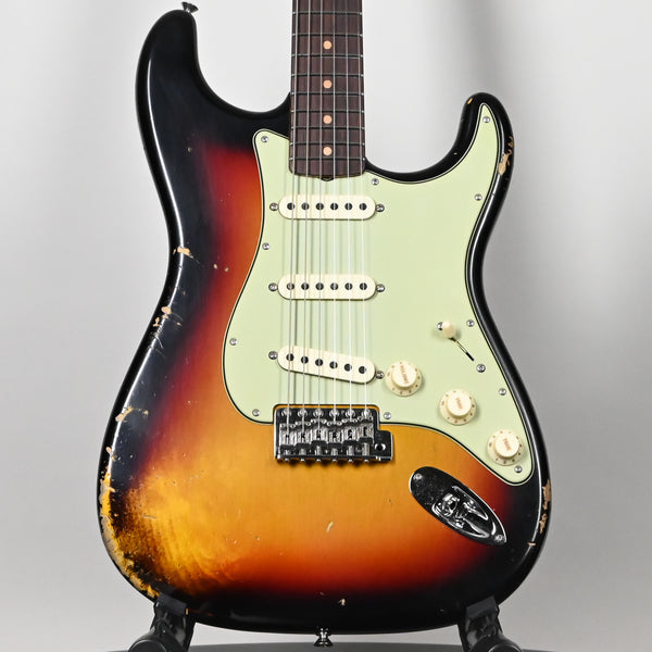 Fender Custom Shop Late-1962 Stratocaster Relic w/ Closet Classic Hardware- 3 Color Sunburst 2025 (CZ587961)