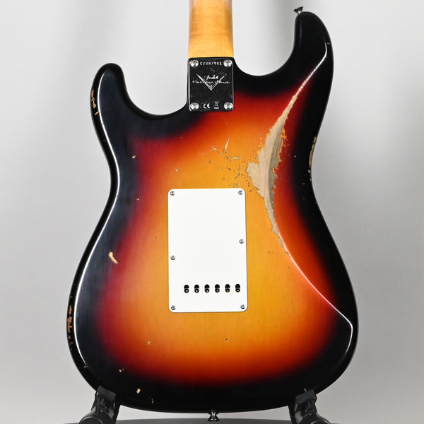 Fender Custom Shop Late-1962 Stratocaster Relic w/ Closet Classic Hardware- 3 Color Sunburst 2025 (CZ587961)