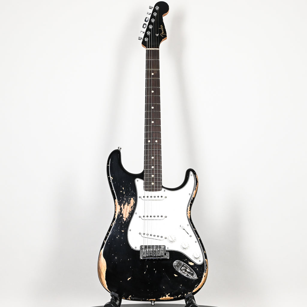 Fender Custom Shop Custom Deluxe Stratocaster Heavy Relic- Aged Black 2026 (CZ589640)