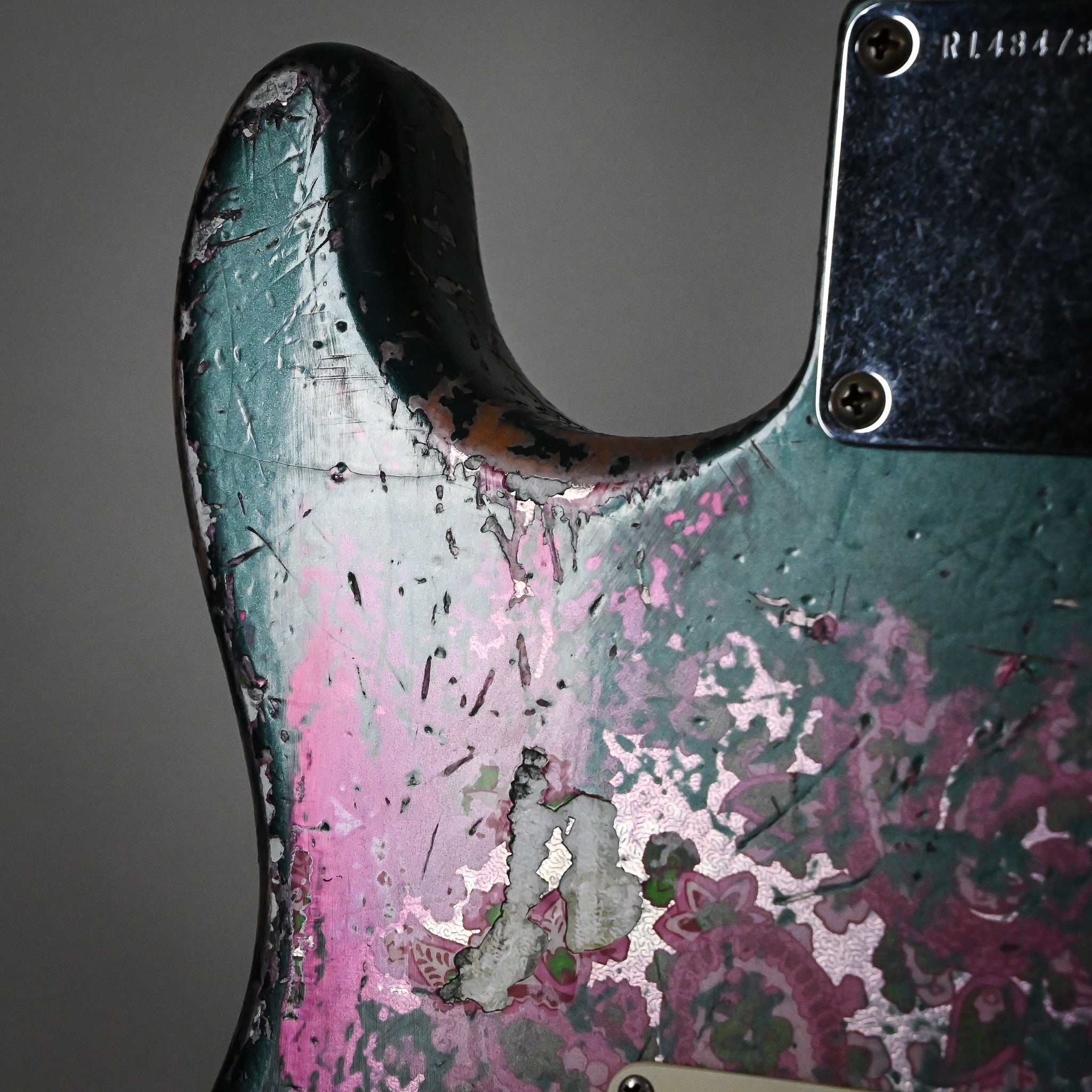 Fender Custom Shop Masterbuilt Dennis Galuszka '62 Stratocaster w/ Brazilian Rosewood Fingerboard Super Heavy Relic- Sherwood Metallic / Pink Paisley 2026 (R148478)