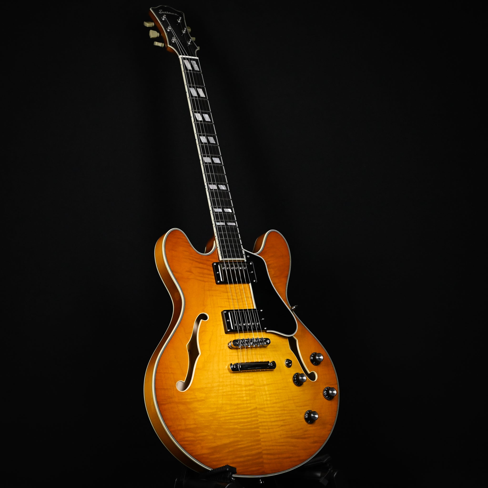 Eastman T486 Thinline Semi-Hollowbody Electric Guitar- Goldburst 2026 (P2501339)