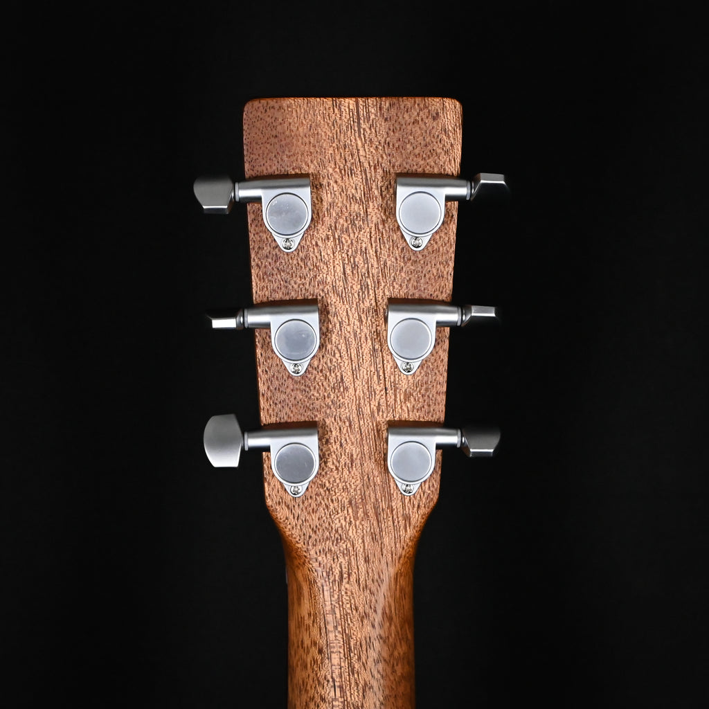 Martin 000-X2E w/ Spruce top & Brazilian Rosewood HPL back and sides Acoustic/ Electric Guitar 2026 (3095411)