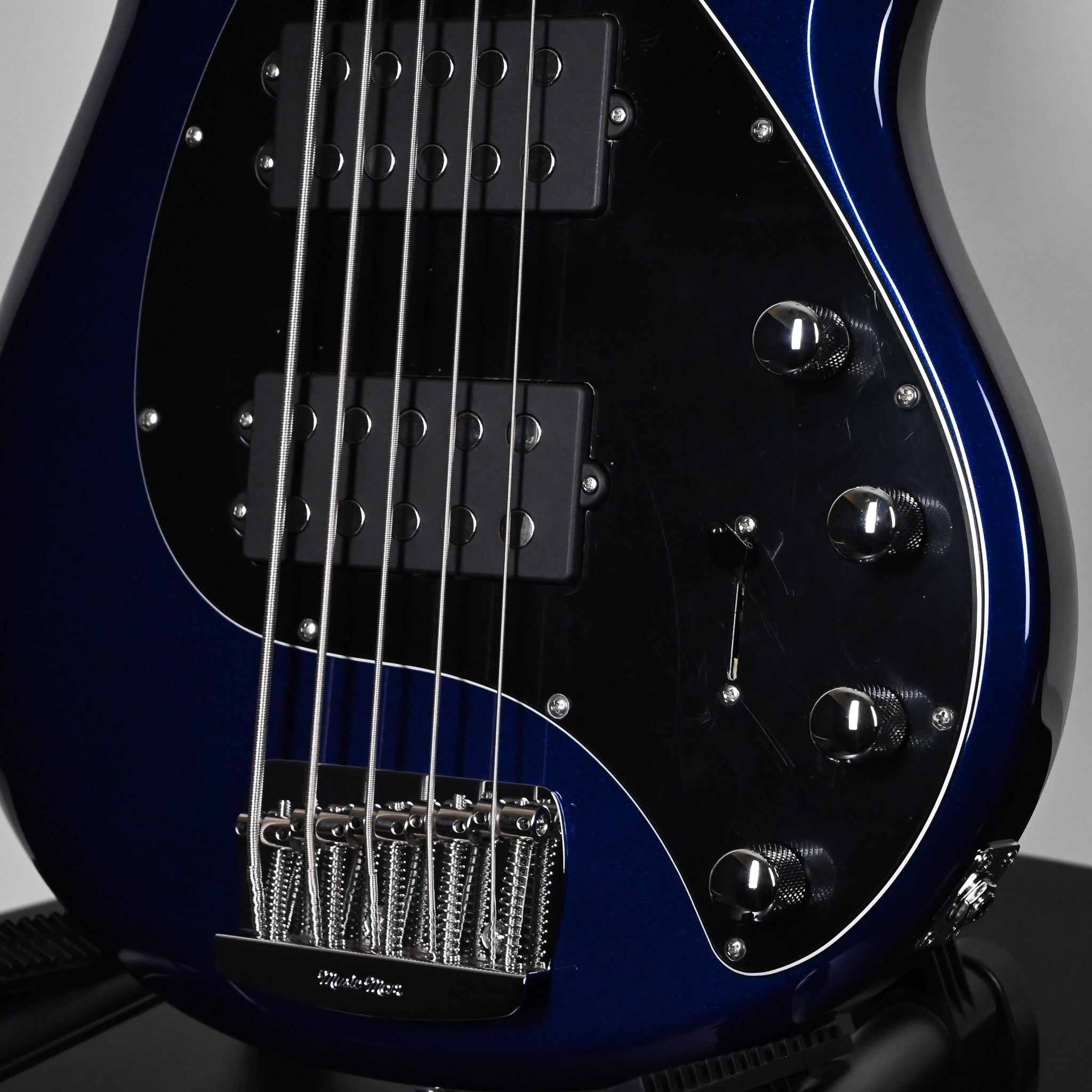 Ernie Ball Music Man StingRay 5 Special HH 5-String Bass Guitar– Butane Blue (F99358)