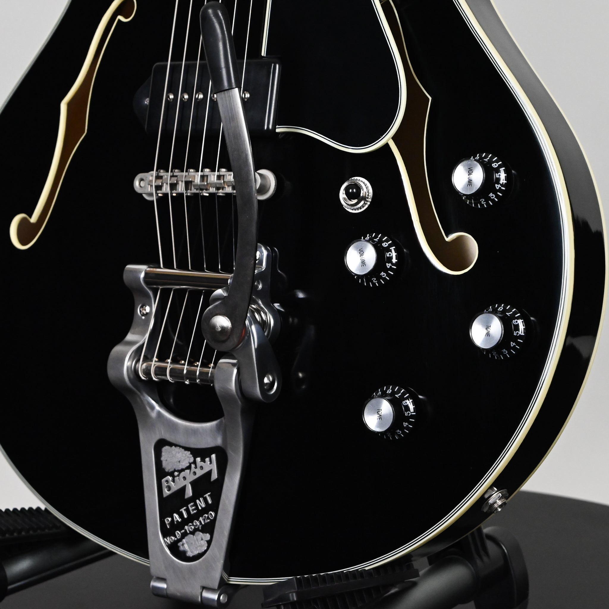 Eastman T64/Truetone Vintage Limited Edition- Black 2026 (P2402228)