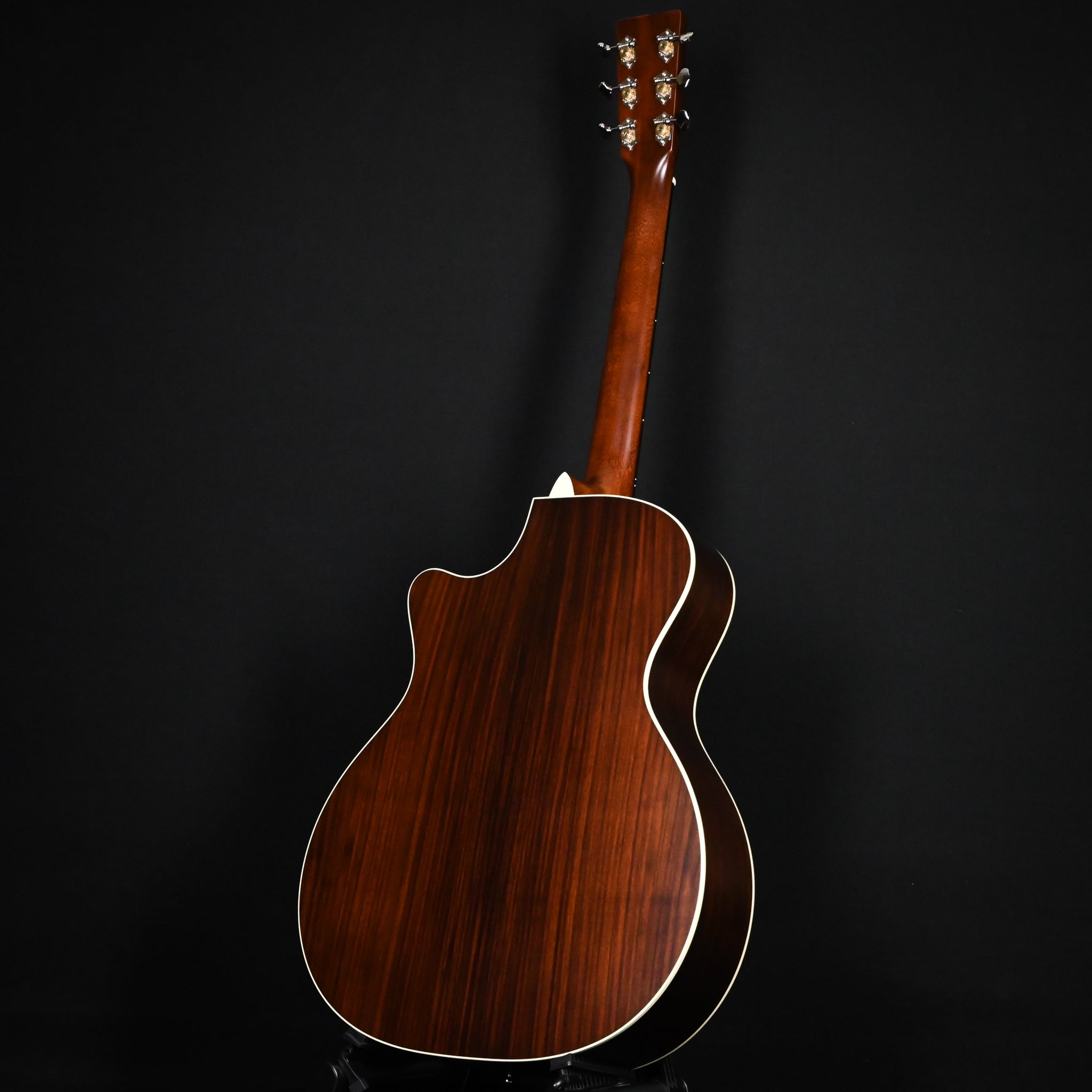 Martin GPC-16E 16 Series, Grand Performance 14-Fret (000 Depth), Acoustic/ Electric 2026 (3086161)