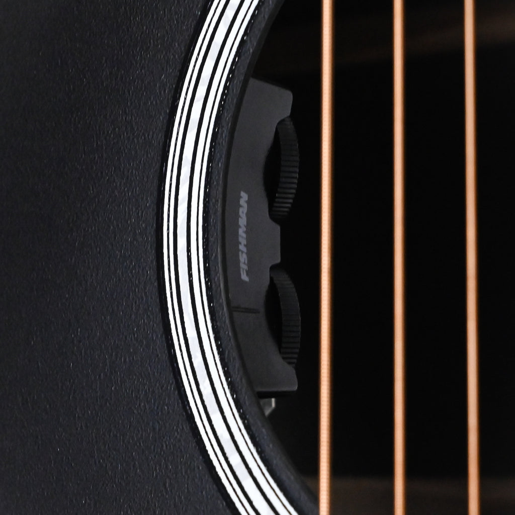 Martin DX Johnny Cash Signature Artist Editions, D-14 Fret, Acoustic/ Electrics 2026 (3093690)